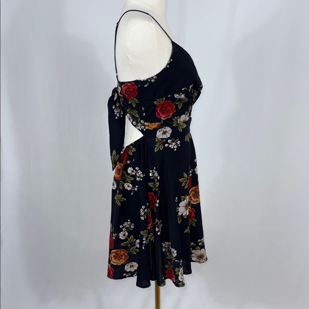 Floerns Women's Boho Floral Print Twist Front Cami A Line Mini Dress - Picture 3 of 9